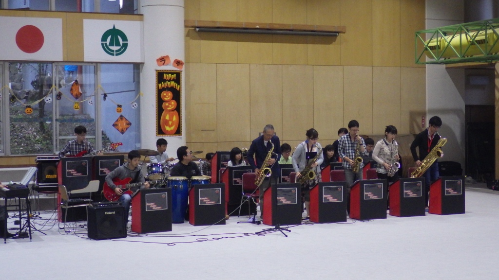 http://www.naguri-genki.com/blog/uploaded/JAZZ.JPG