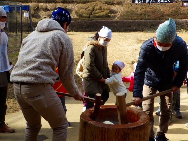 http://www.naguri-genki.com/blog/uploaded/moti190119moti2.jpg