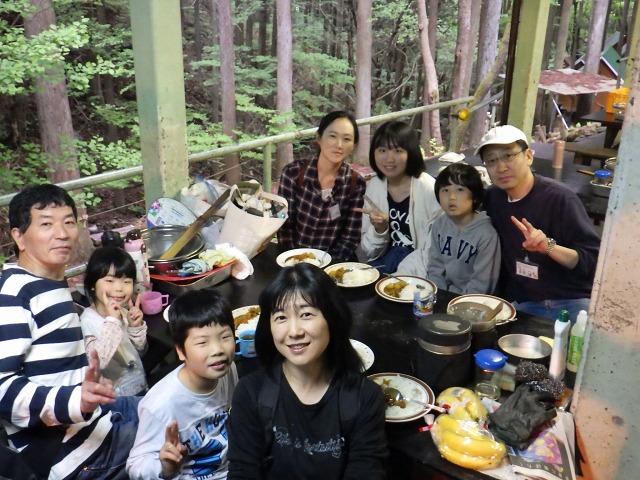 http://www.naguri-genki.com/blog/uploaded/oyako.c180503kare-3.jpg