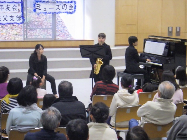 http://www.naguri-genki.com/blog/uploaded/purakon181125sax.jpg