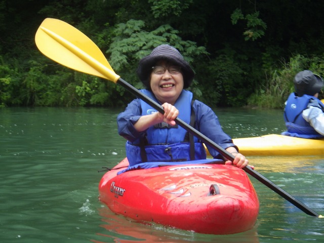 http://www.naguri-genki.com/blog/uploaded/senior190712kayak.asaka.jpg