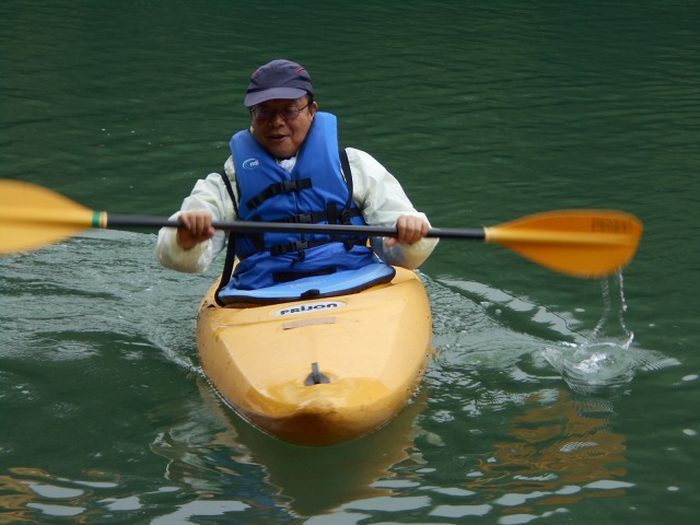 http://www.naguri-genki.com/blog/uploaded/senior190712kayak.kazu.jpg