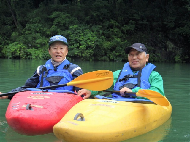 http://www.naguri-genki.com/blog/uploaded/senior190712kayak.oga.jpg