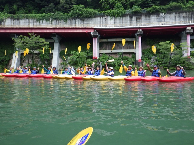 http://www.naguri-genki.com/blog/uploaded/senior190712kayak.shuugou1.jpg