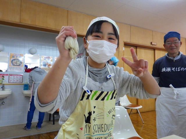 http://www.naguri-genki.com/blog/uploaded/shu190316soba.soba15.jpg