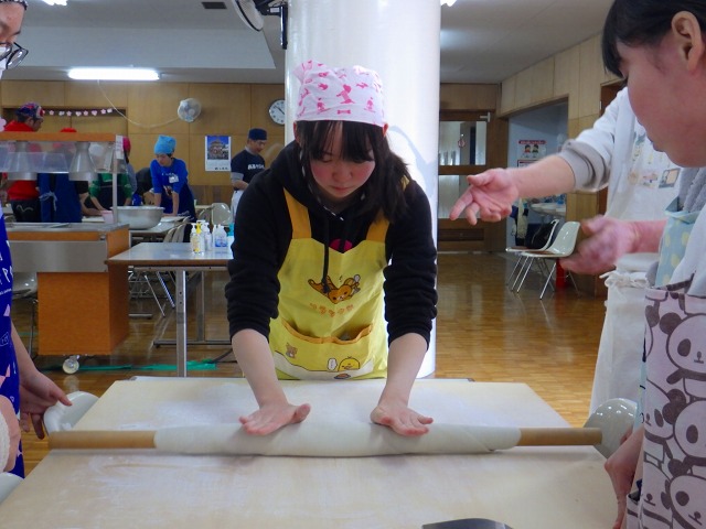 http://www.naguri-genki.com/blog/uploaded/shu190316soba.soba8.jpg