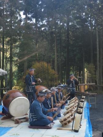 http://www.naguri-genki.com/blog/uploaded/taiko.jpg